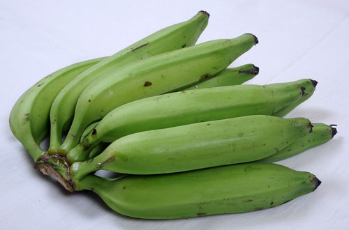 Raw Banana (Kachha kela) (1Kg)